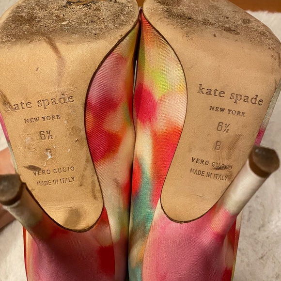 Kate Spade - Size 6.5 - Colorful Heels - Pointed Toe with Bow - Picture 5 of 5